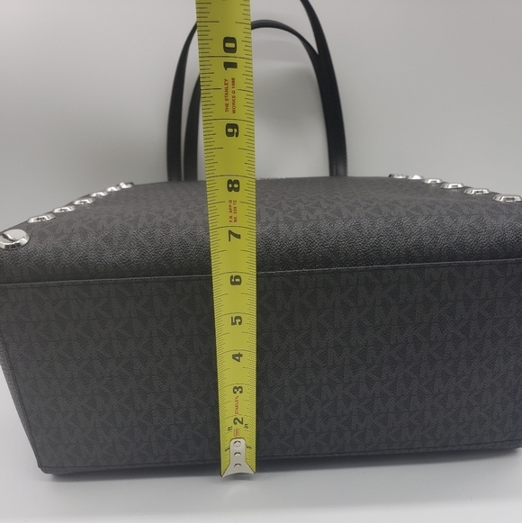 759- MICHAEL Michael Kors Tote Bag Black Color NWT - Picture 5 of 12